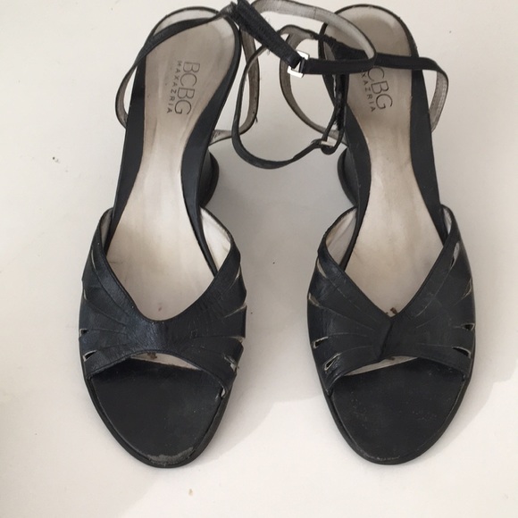 BCBG wedge sandals - Picture 2 of 5